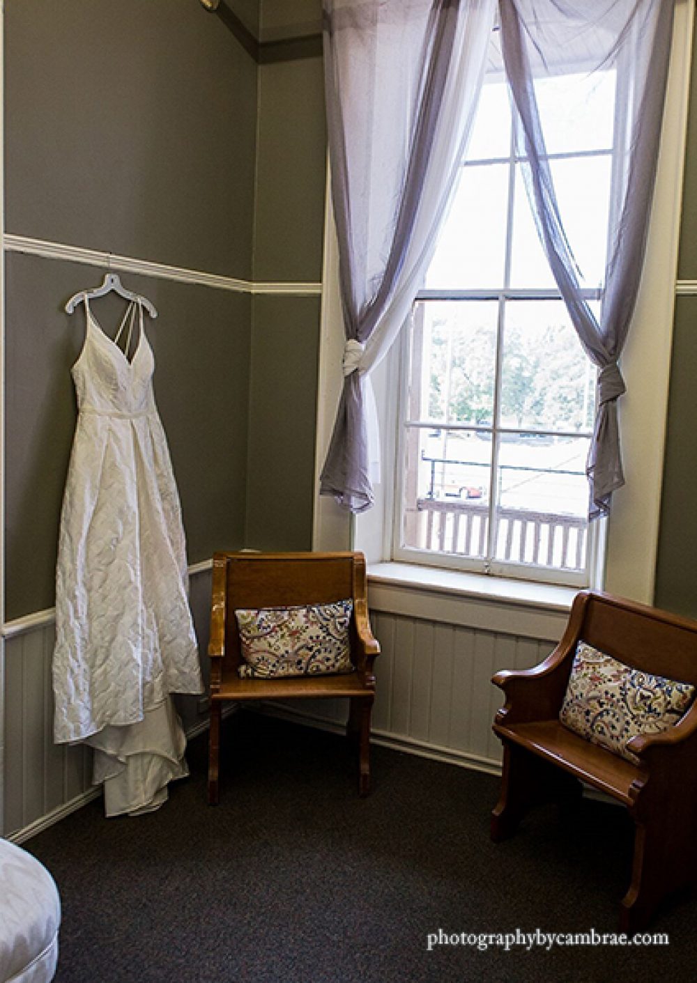 Providence Academy bride room